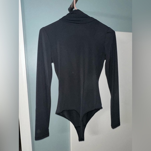 Abercrombie black bodysuit - Picture 3 of 4